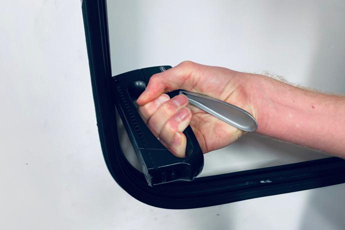 Fitting Caravan Window Rubber Fitting Caravan Window Rubber