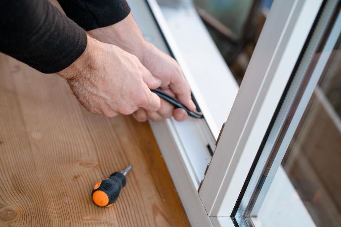 Replacing a uPVC Window Seal Replacing a uPVC Window Seal