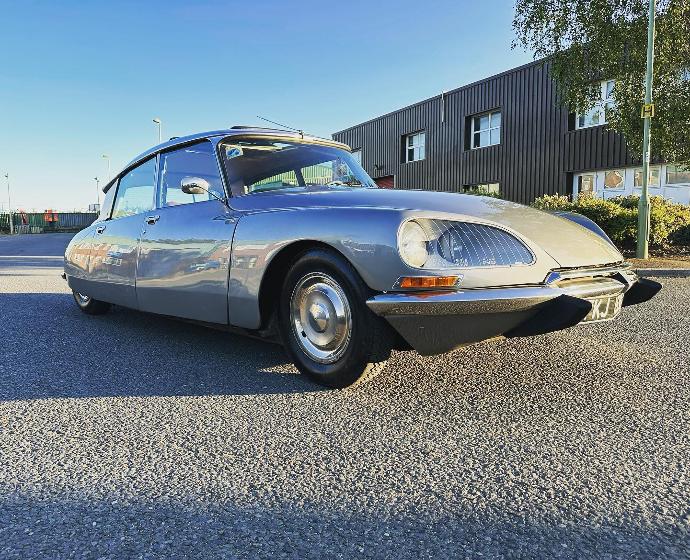 Citroen Super DS21 Front