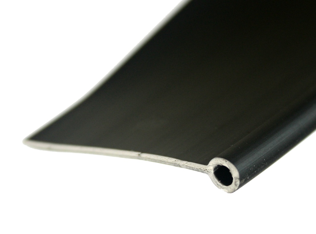 PWP4076 | Plastic Wing Piping | 5.7mm Bulb x 37mm Tail